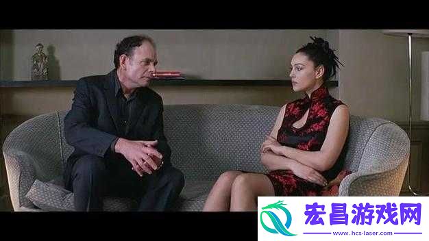 欧美****的狂野激情演绎与大胆行为揭秘