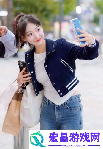 一边下奶一吃敷面膜视频60分钟走红：多任务辣妈完美诠释现代妈**自律与精致!