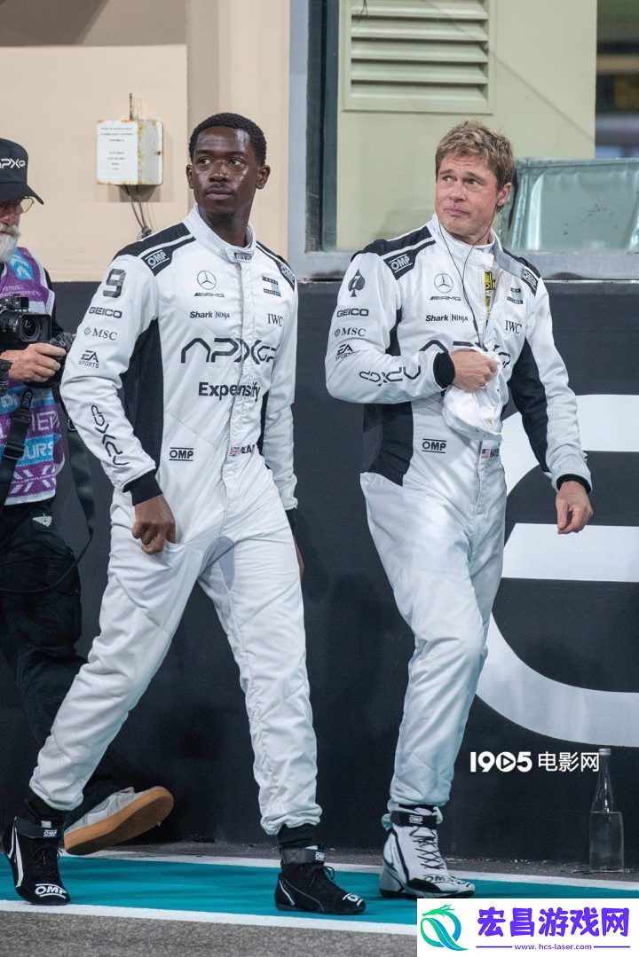 虞书欣、何猷君同观看F1大奖赛