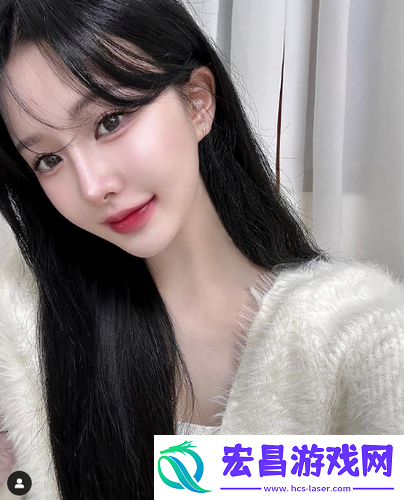 一面膜胸口一面吃下部位片段火了!网友：毁了我的画面感，但我居然看了三遍!