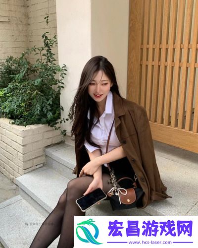 一面膜胸口一面吃下部位片段爆红，网友惊呼：这离谱操作，竟有种奇怪的治愈感！