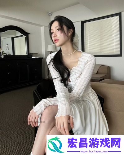 一面膜胸口一面吃下部位片段笑翻全网！网友：这才是真正的时间管理大师！