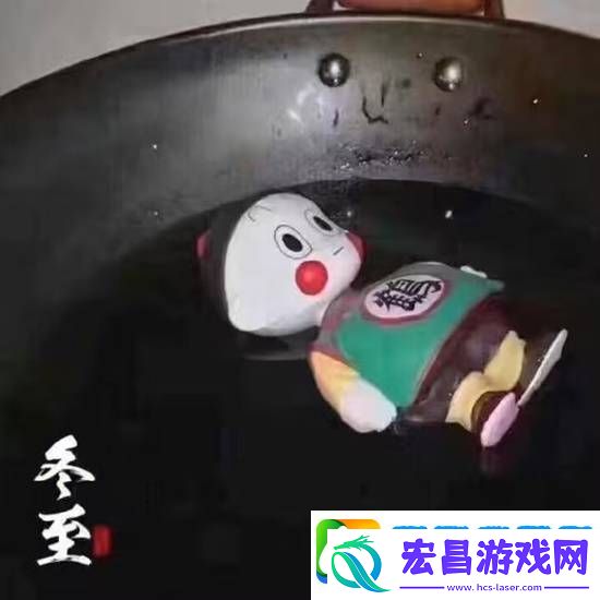 卡在洗衣机里的女孩