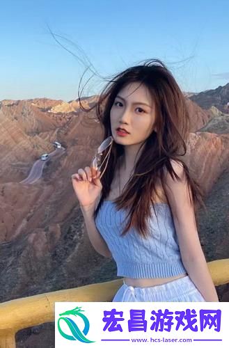 蜜丝婷大草莓和小草莓对比全方位评测