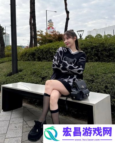 国产做受❌❌❌高潮69式手游霸榜热搜！高自由度被狂赞，玩家：沉迷到忘记时间！