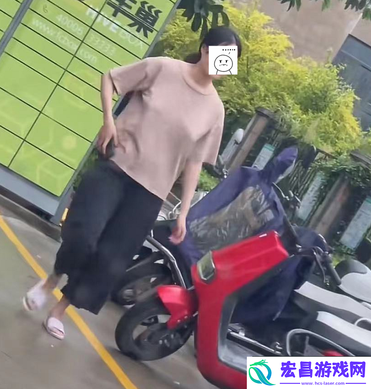 内容丰富真空下楼取快递被C嗯啊网友