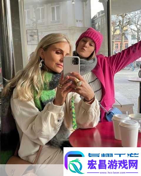 3个人玩3Q感详细经过