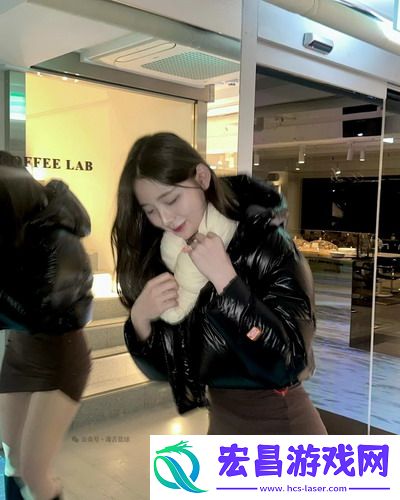 父亲有力挺送女儿的花园，网友泪目：花园里藏着的，是深沉的父爱！