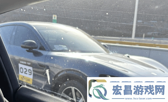 小米YU7实车谍照曝光