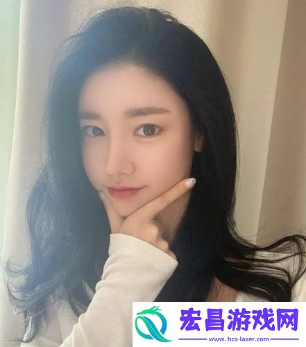 含羞草免费观看电视剧的背景故事：当情感迷茫遇上成长困境，网友说每一帧都戳心！