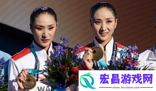 “双胞胎花游姐妹