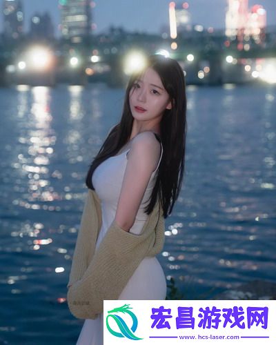 一面膜胸口一面吃下部位片段火了！网友：又想护肤又想满足胃，太拼了吧！