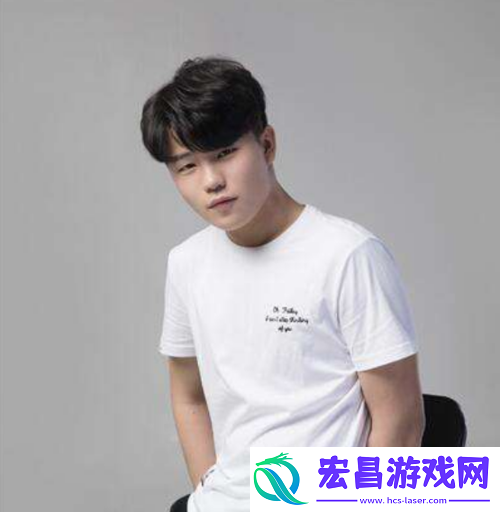 王者荣耀主播纯白、骚白代打事件引热议