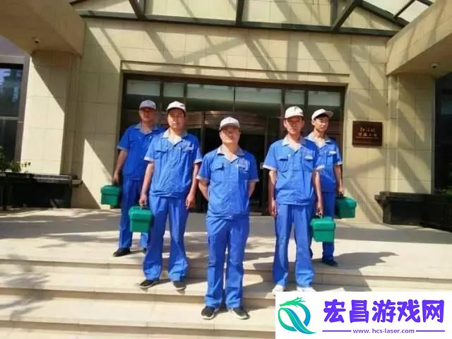 “老谢赵敏业维秀创新热浪潮爆眼球”