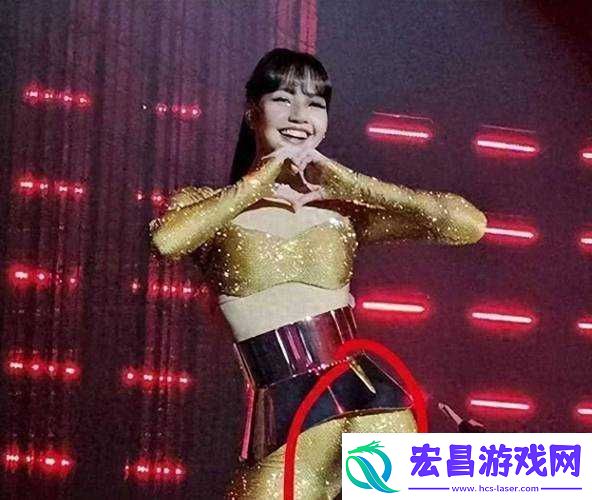 美女上厕所被**