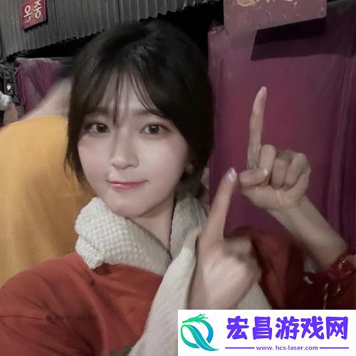 大BBBBBB老人的爱情与财运传奇：网友直呼，这才是浪漫和理财的最高境界！