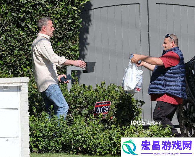 希尔顿等名人豪宅毁于火灾