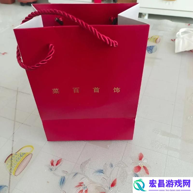 潮礼三百宠溺干儿媳妇的科技新风尚