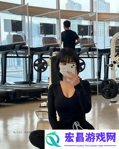 笑岔气！一面膜胸口一面吃下部位片段这波操作网友笑成傻子，笑到都不敢看第二遍！