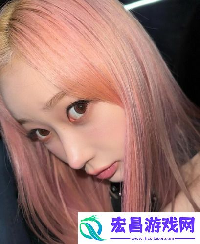 含羞草免费观看电视剧的背景故事大揭秘！剧情比想象中更扎心，网友已熬夜刷完！