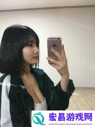 从父亲有力挺送女儿的花园，看懂深沉的父爱如何润物无声！
