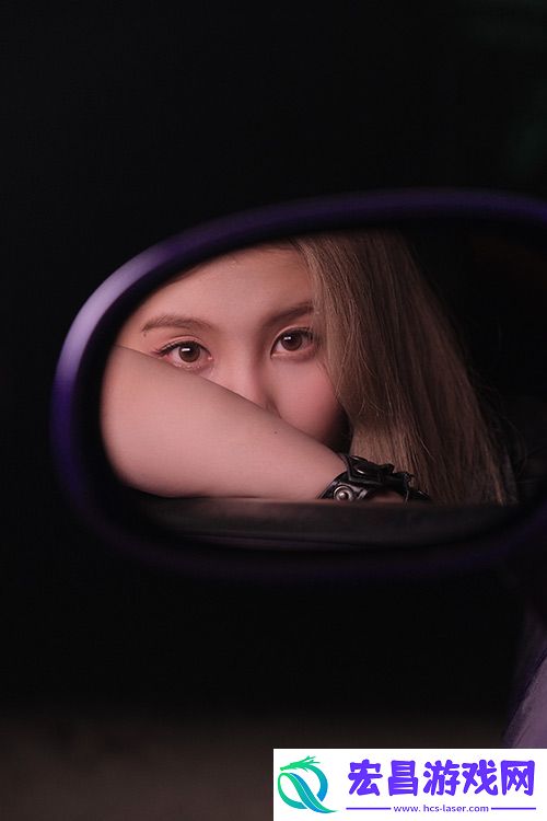 陆雨婷最新单曲CRAZY释出MV