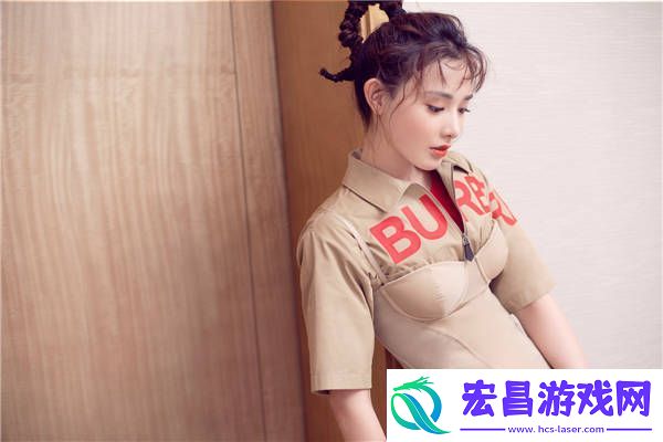 “甜酷女鹅”彭小苒亮相合唱吧300