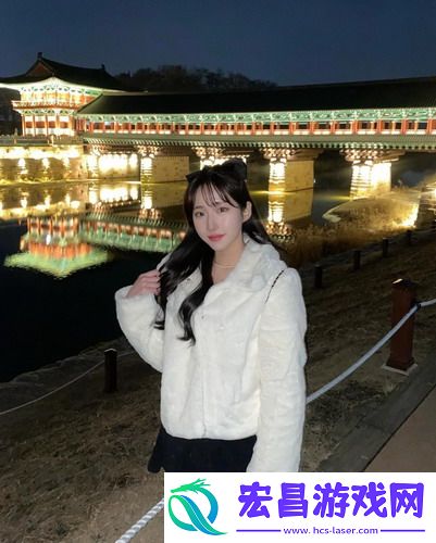 《不戴套的瑜伽教练3》强势来袭：双人精彩互动让网友疯狂追捧，卧龙凤雏成热议话题！