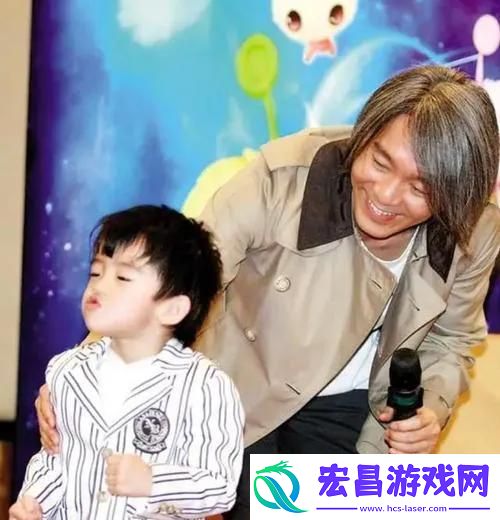 张柏芝二儿子近照曝光