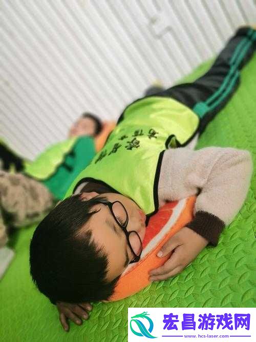 半夜装睡配合十六岁孩子的奇妙互动