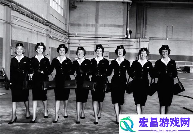 空姐职业装为什么是短裙加丝袜