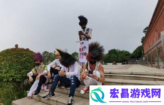 “杀马特之父”罗福兴已财富自由工作2天月入5万