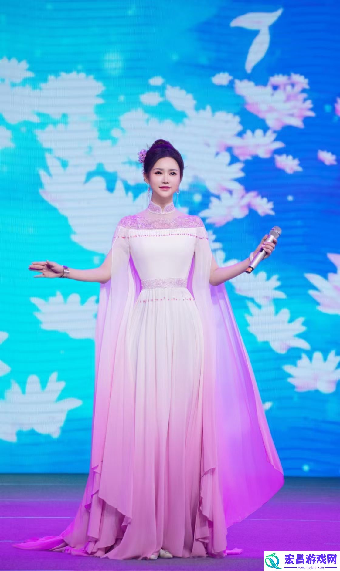 邓超予演绎国风歌曲我道人间好