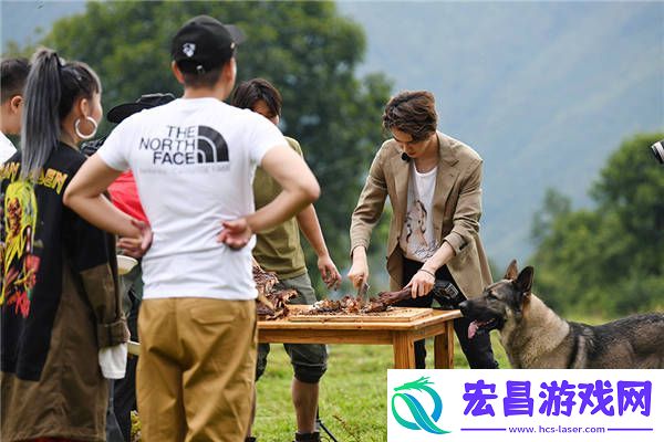 与陈学冬飚跳楼机、与印度王子同桌尬聊