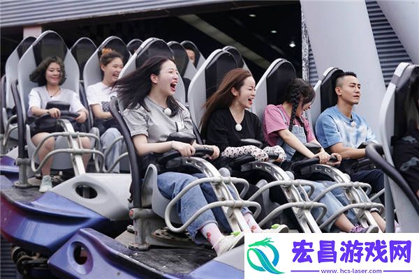 与陈学冬飚跳楼机、与印度王子同桌尬聊