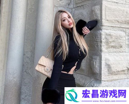 坤坤寒进桃子里嗟嗟嗟视频引发热议，网友们的反应让人忍俊不禁，背后隐藏着怎样的故事？