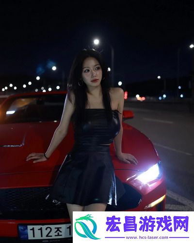 唇齿美国1990大尺码，经典与时尚的完美融合，网友直呼：这才是黄金搭档！