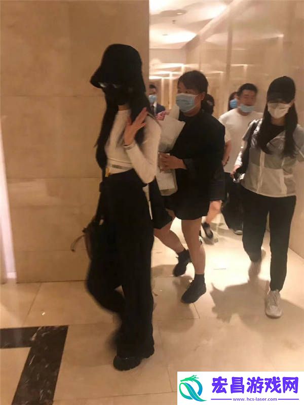 黄晓明现身中餐厅4录制