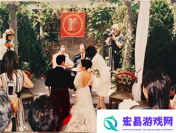 何超仪长文缅怀父亲何鸿燊