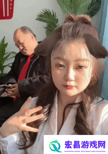 谢广坤回应被女儿控诉