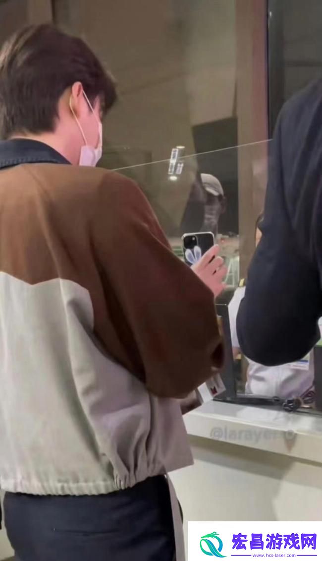 疑似IU李钟硕分手