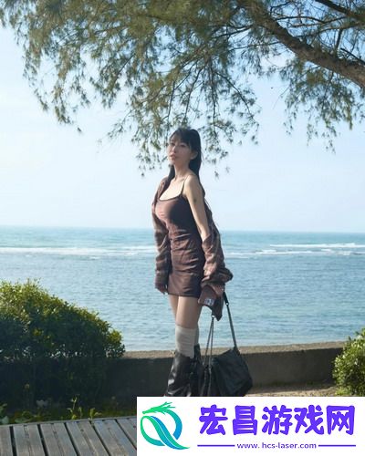 趴在床上双腿叉开能导致疼痛吗？网友：小心，别让腰痛来找你！
