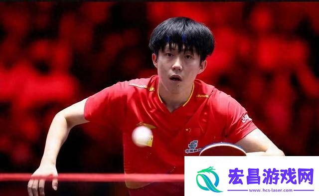 友偶遇王楚钦逛新加坡环球影城