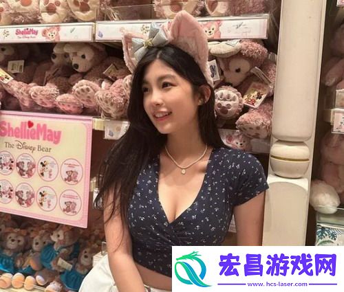 一边下奶一吃敷面膜视频60分钟