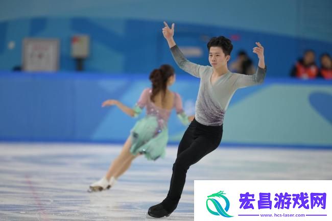 17岁广东冰舞组合逐梦亚冬会