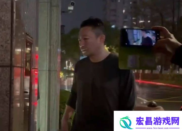 汪小菲台北雨中现身