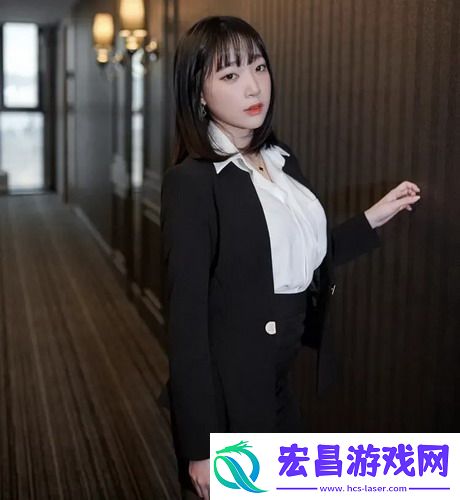 十九岁暴躁少女CSGO激烈对抗网友