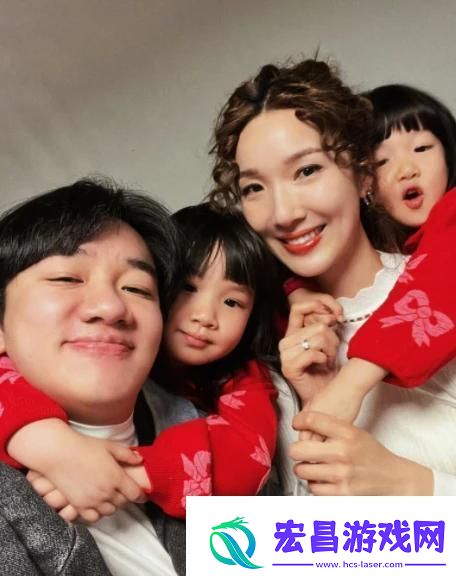 王祖蓝与老婆重返马尔代夫甜蜜庆祝结婚10周年