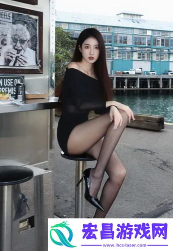 漂亮的售楼小姐2：让你在房产市场中感受不一样的魅力与热情！
