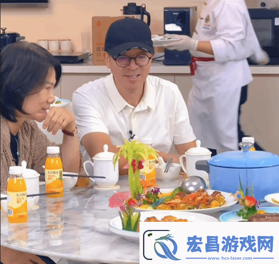 员工回应董明珠直播间发脾气